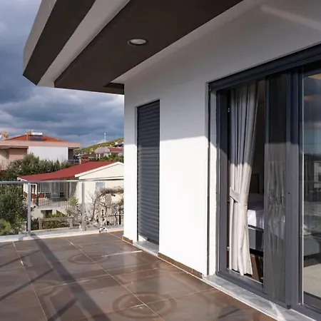 Villa Havuzlu Lueks Yeni 4 Oda Cesme